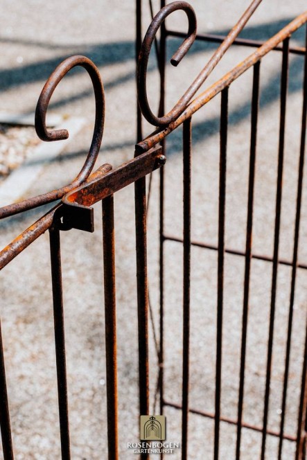 Rosenbogen HANNAH mit Türen / Tor