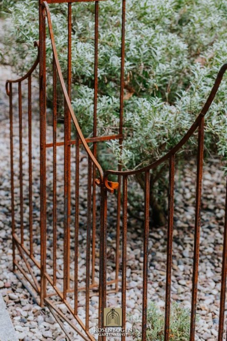 Rosenbogen LIVIA mit Türen / Tor