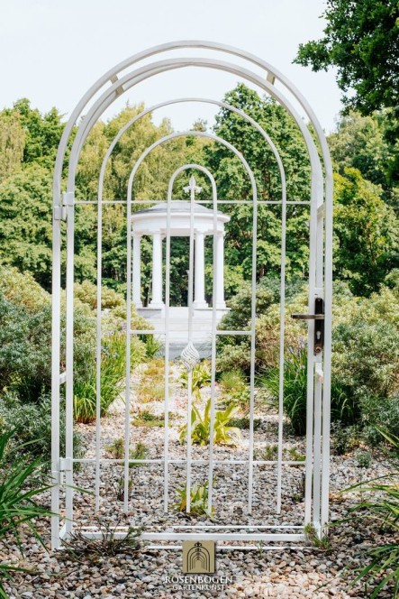 Rosenbogen NIA mit Türen / Tor