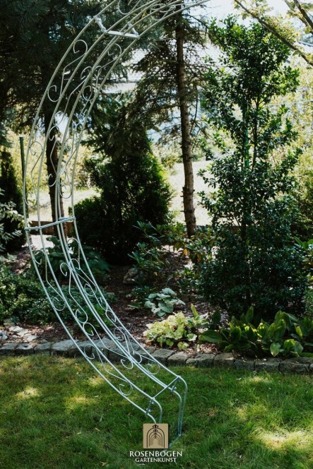 Rosenbogen HALBOVAL