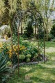 Rosenbogen LOUISA aus Metall Rost im Garten