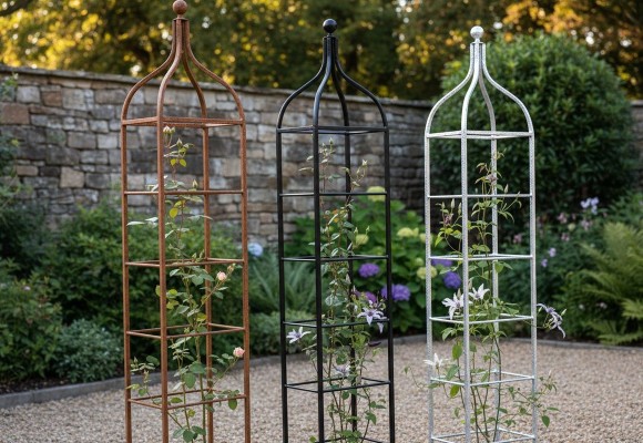 Edelrost, Schwarz oder Verzinkt &ndash; welche Oberfl&auml;che passt zu Ihrem Garten?